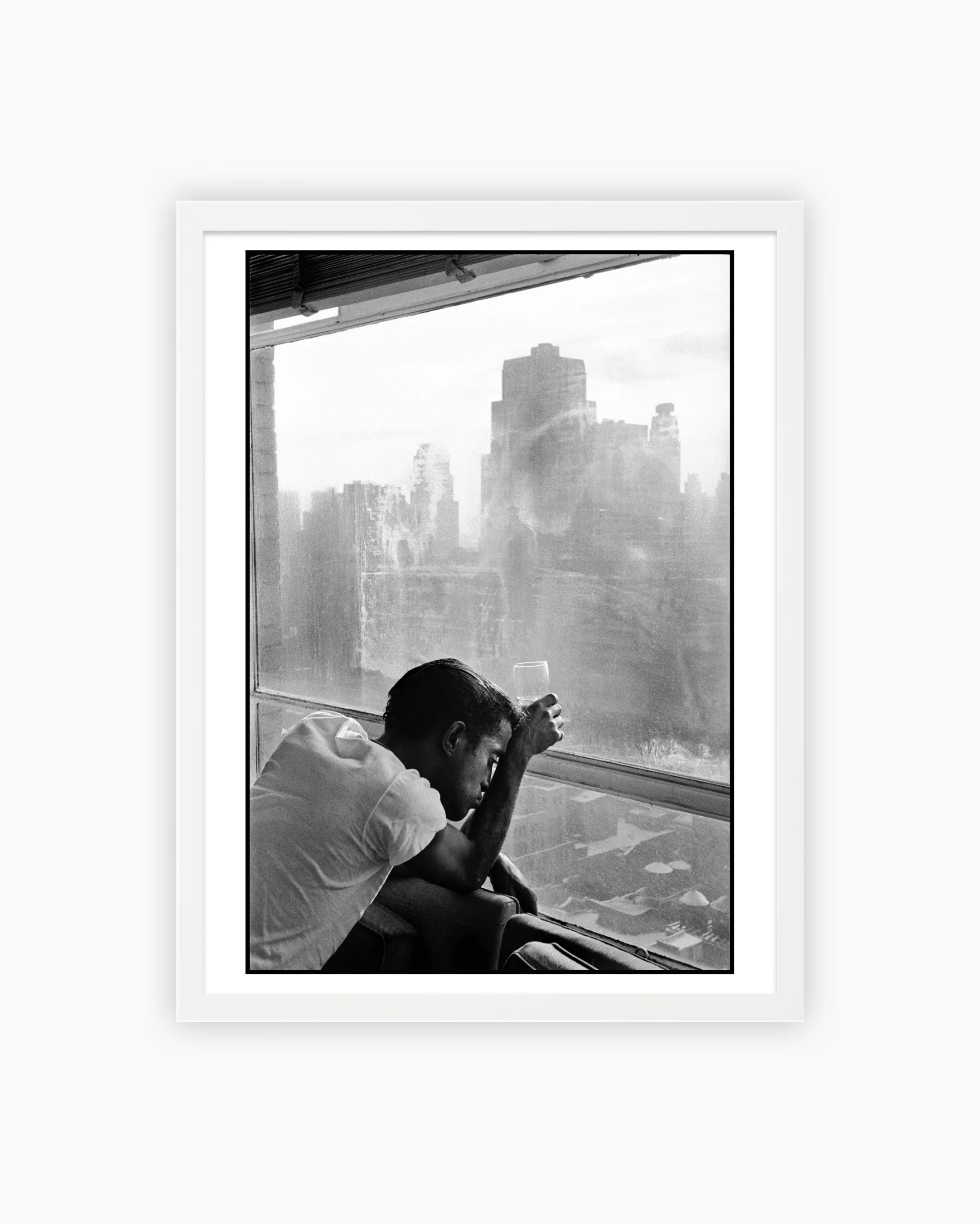 Magnum Editions Poster: Sammy Davis Jr Looks out a Manhattan Window, 1959 - Image 3