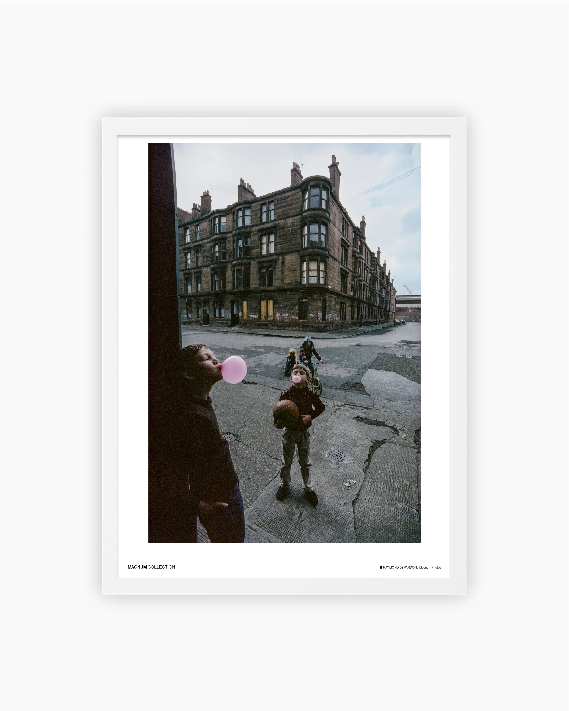 Magnum Poster: Glasgow, Scotland, 1980 - Image 3